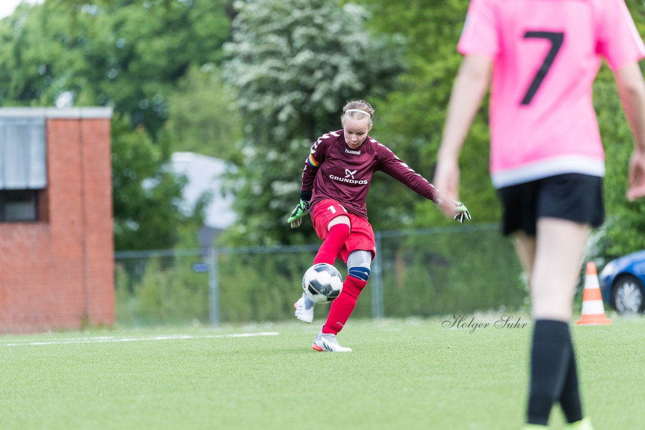 Bild 61 - wBJ SV Wahlstedt - SV Steinhorst/Labenz : Ergebnis: 0:1